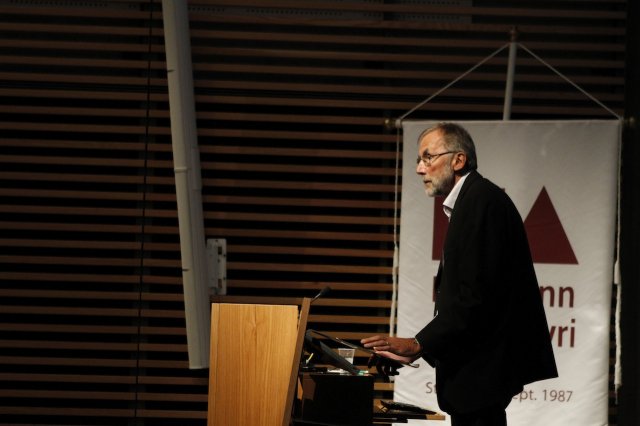 Senior Researcher Jon Naustdalslid, former Director General at Norwegian Institute for Urban and Regional Research (NIBR): "The certainty of uncertainty: The challenge of planning for a changing climate"